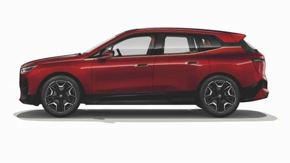 鼻子越大 价格越贵!全新改款宝马iX为啥能卖100万