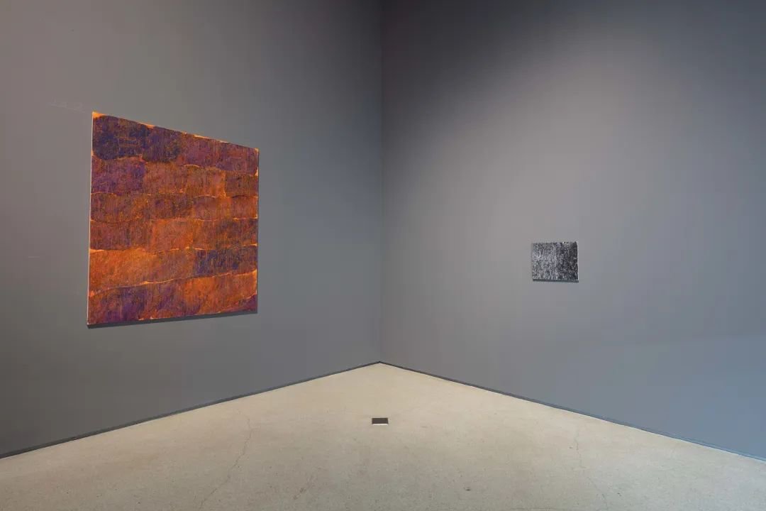 ▲ “趣时”展览现场,梁远苇作品在红砖美术馆展览现场,2023