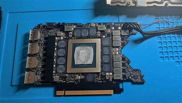 RTX 6000 Ada专业卡首次跑分:比RTX4090核心更多 功耗却更低!