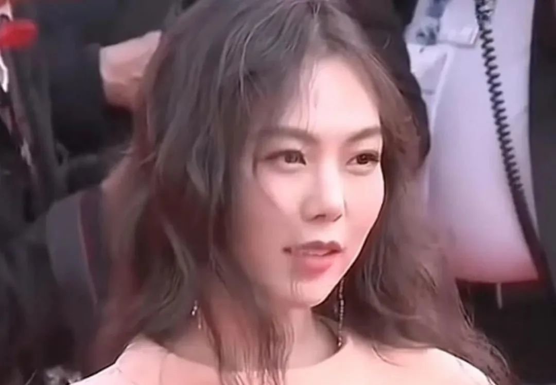 金敏喜甚至不在意自己的白发长出来。