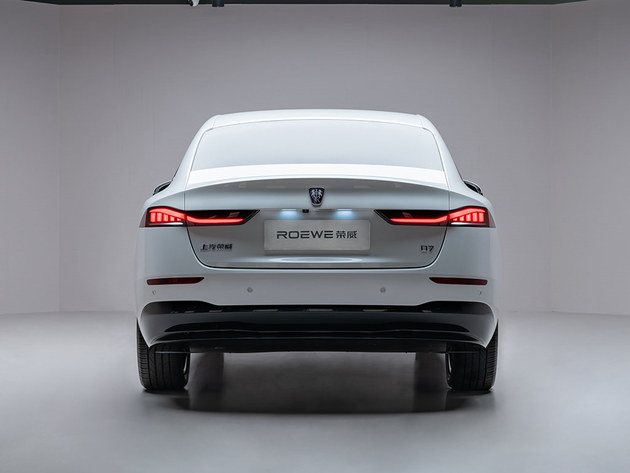 优雅与务实/可成为下个换车目标 品鉴荣威d7 ev