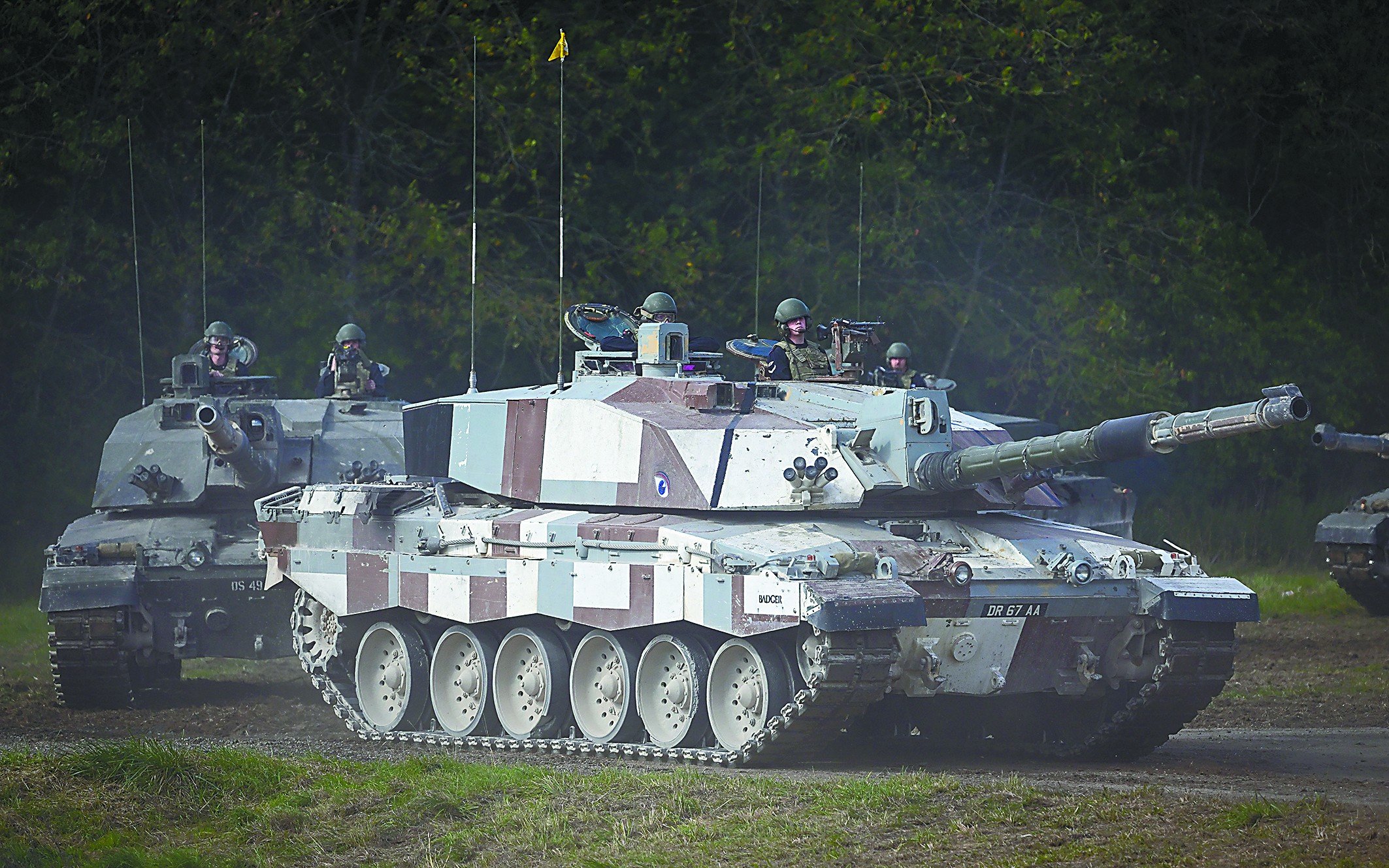 当地时间15日，英国宣布将向乌克兰提供14辆“挑战者2”主战坦克。图为英国的“挑战者2”主战坦克。 （视觉中国）