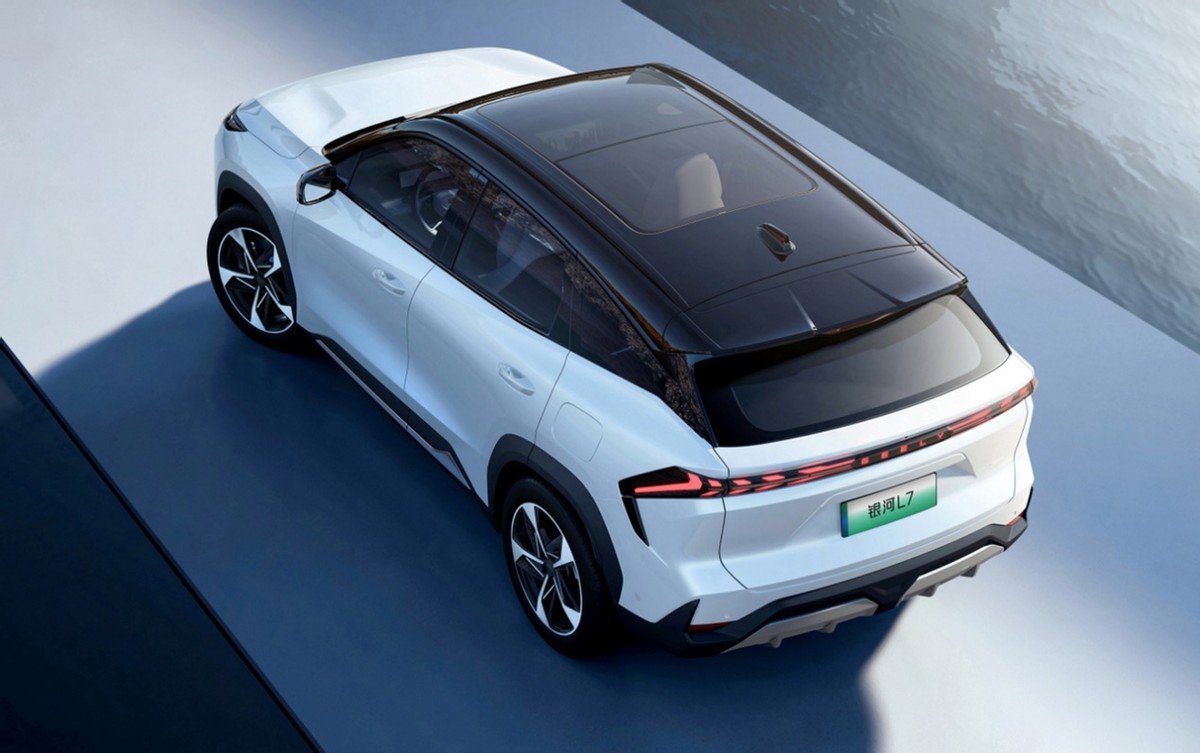 能跑1370km 吉利银河L7上市 13.87万元起售算贵吗?