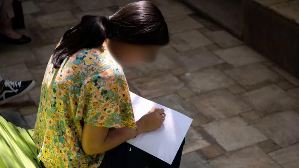 ↑贡詹表示她不会通过支付嫁妆来结婚