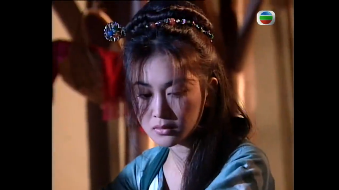 潘金莲(胡锦 饰)