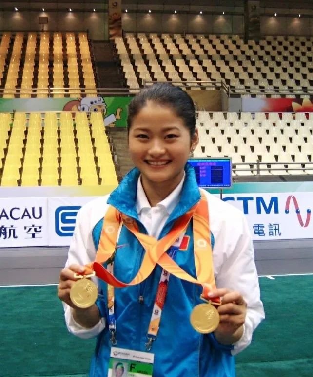 ·2005年，第四届东亚运动会，陈敏获得女子长拳、剑枪全能两枚金牌。