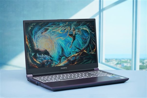 RTX 4060售价6999元 七彩虹将星X15 AT游戏本图赏