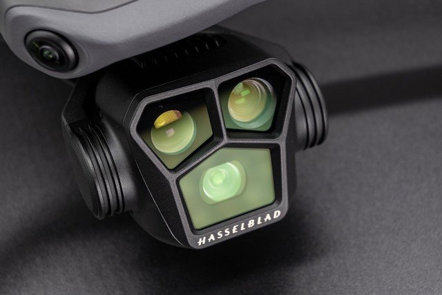 【有料评测】大疆Mavic 3 Pro评测:三摄系统4/3画幅哈苏相机旗舰无人机