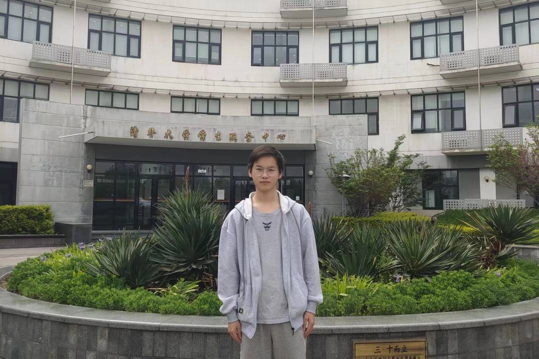 对话“搬砖男孩”林万东:清华毕业之后回到家乡 是我最好的归宿|封面深镜_凤凰网