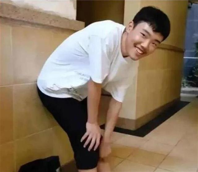 胡鑫宇生前照片