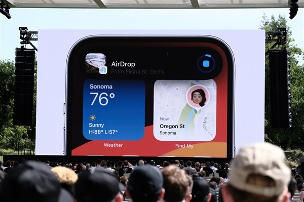 iOS 17正式发布!全新来电海报、横屏待机模式惊艳了