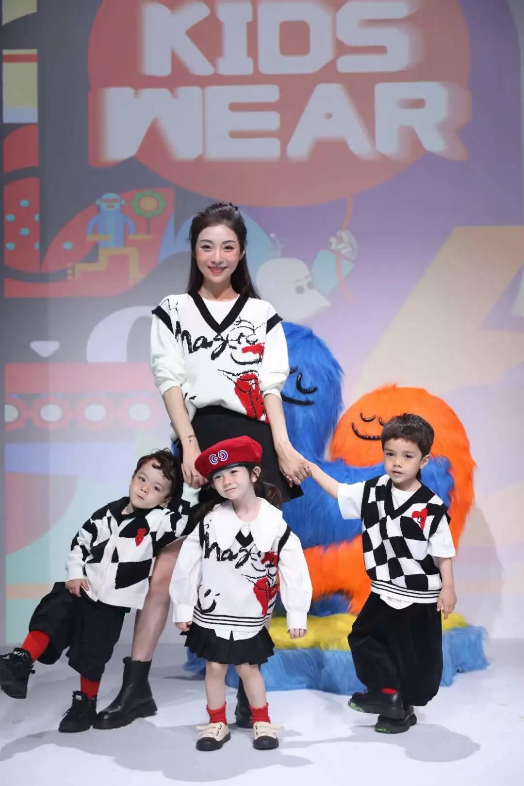 李雪珂与孩子们