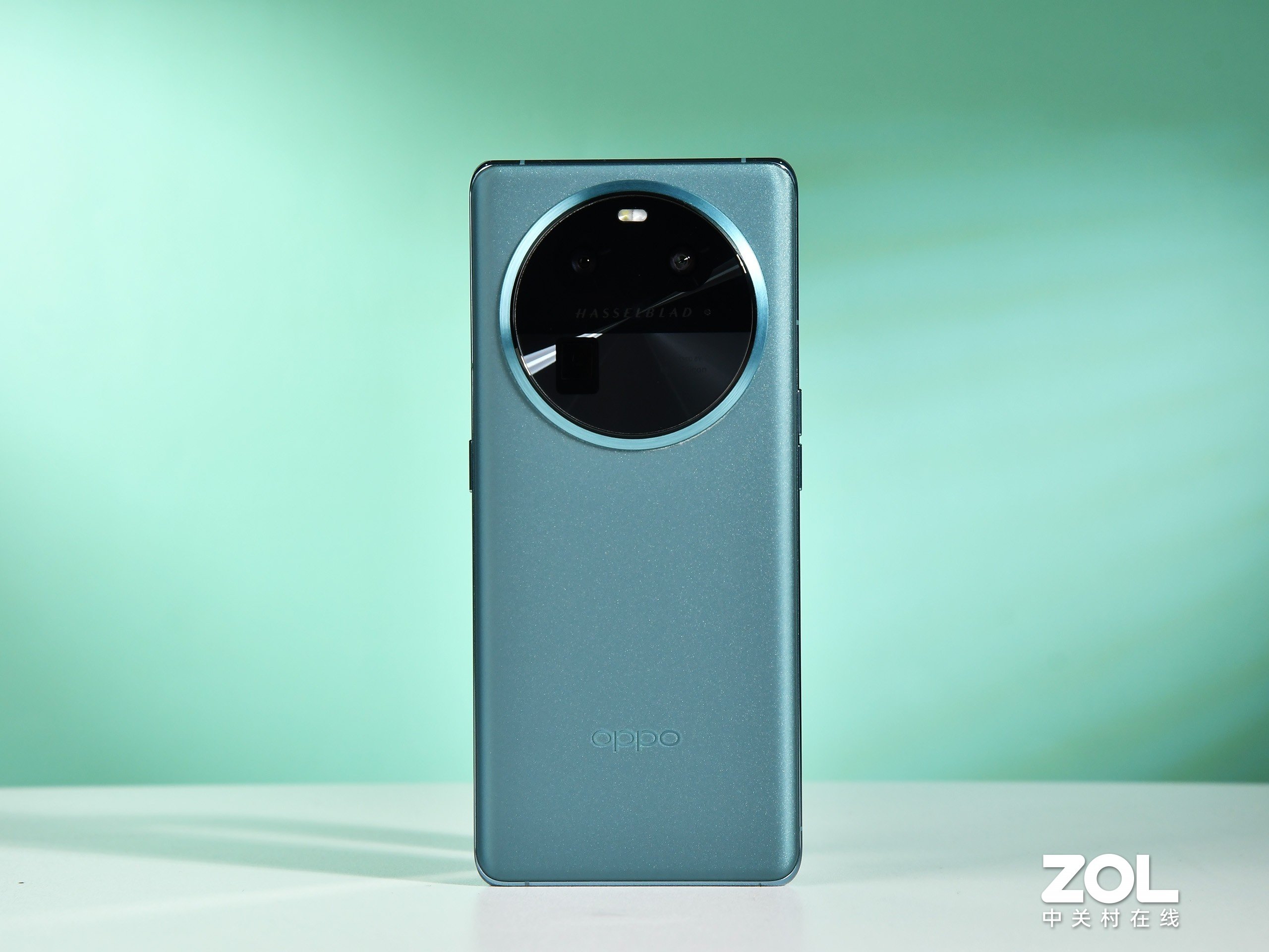 【有料评测】标准版也能打巅峰赛?OPPO Find X6全面评测