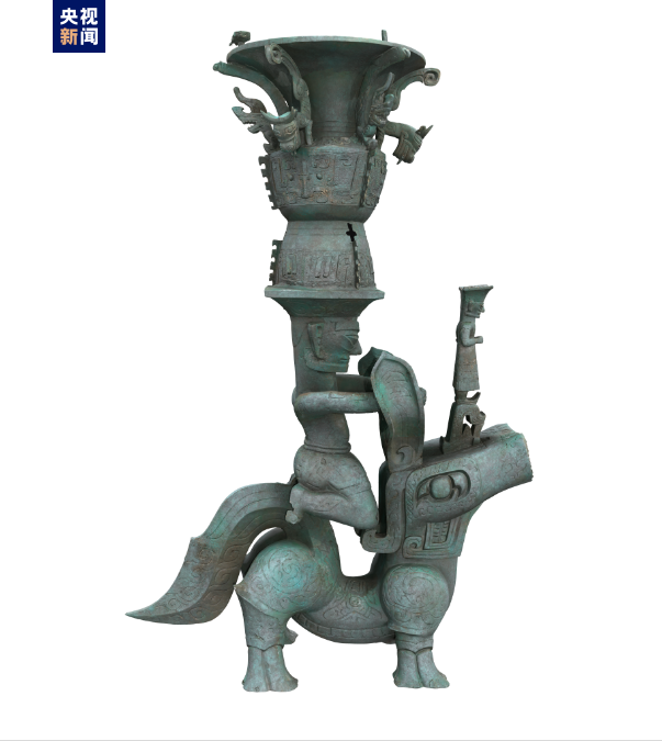 又有新发现三星堆遗址祭祀区再次成功跨坑拼对两件大型青铜器