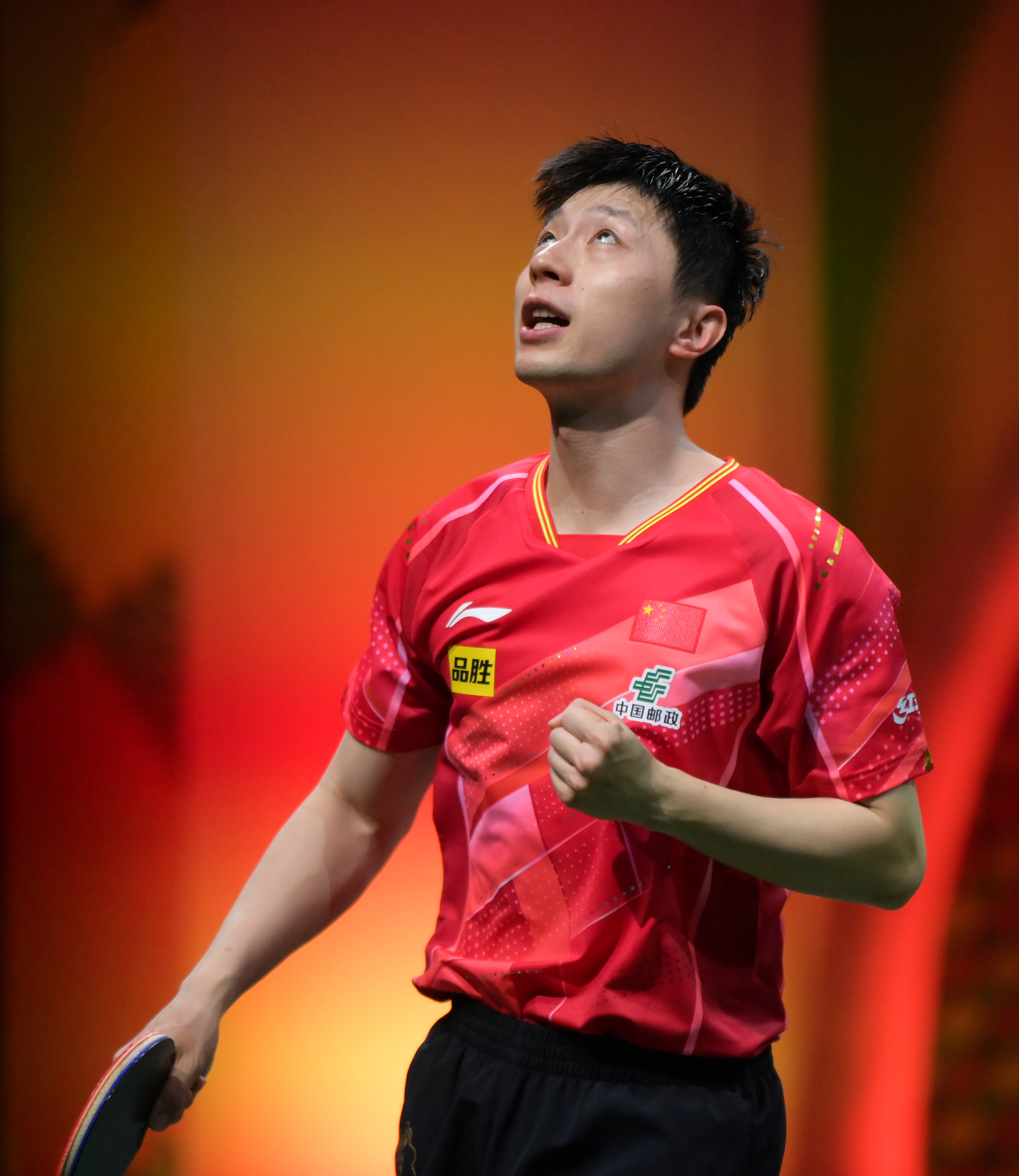 乒乓球——世乒赛：马龙晋级男单16强（马龙世乒赛单打成绩）