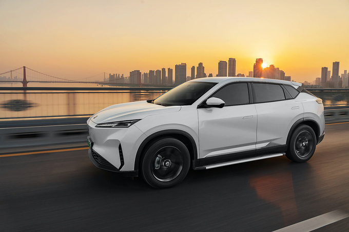 12万买纯电SUV 东风风神SKY EV01实力入场-图2