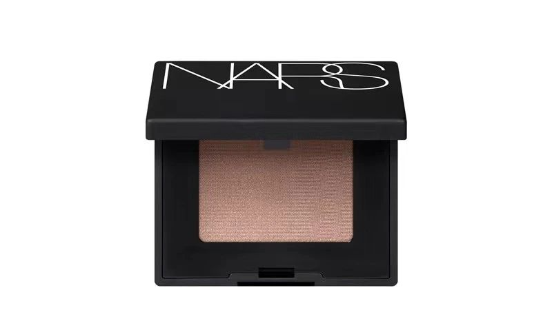 眼突计怎么用美人计｜碎钻不值钱，放眼睛上正合适_https://www.jmylbn.com_新闻资讯_第24张