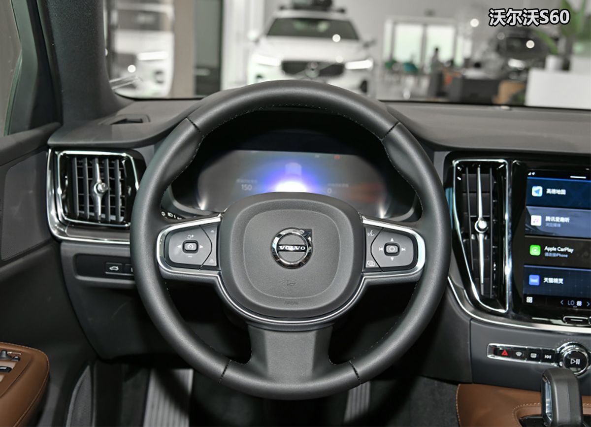 谁是更运动的豪华中级车?沃尔沃S60对比宝马3系