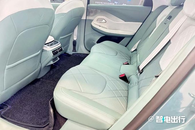 极狐新阿尔法S到店实拍6月16日上市 预计卖26万-图9