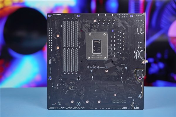 新一代甜品主板!铭瑄终结者B760M D4 WIFI图赏