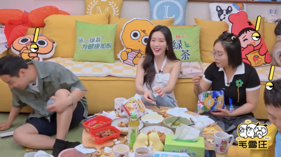 谁懂,他俩一直偷摸手拉手诶 谁懂,他俩一直偷摸手拉手诶