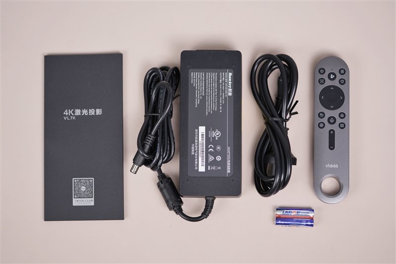 色彩亮度我都要!Vidda C1S评测:三色激光画质优秀 同亮度碾压单激光