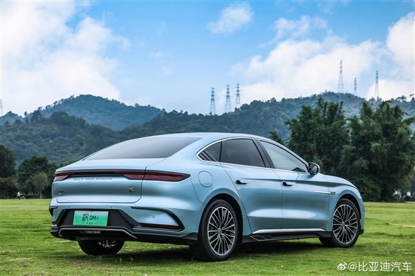 比亚迪再掀桌子!新款汉DM-i冠军版上市: 万起合资还怎么玩
