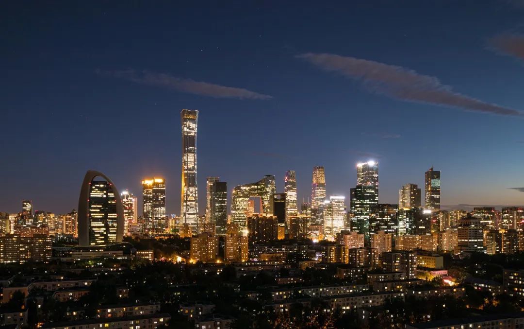 ▲ 北京天际线夜景。图 / 视觉中国