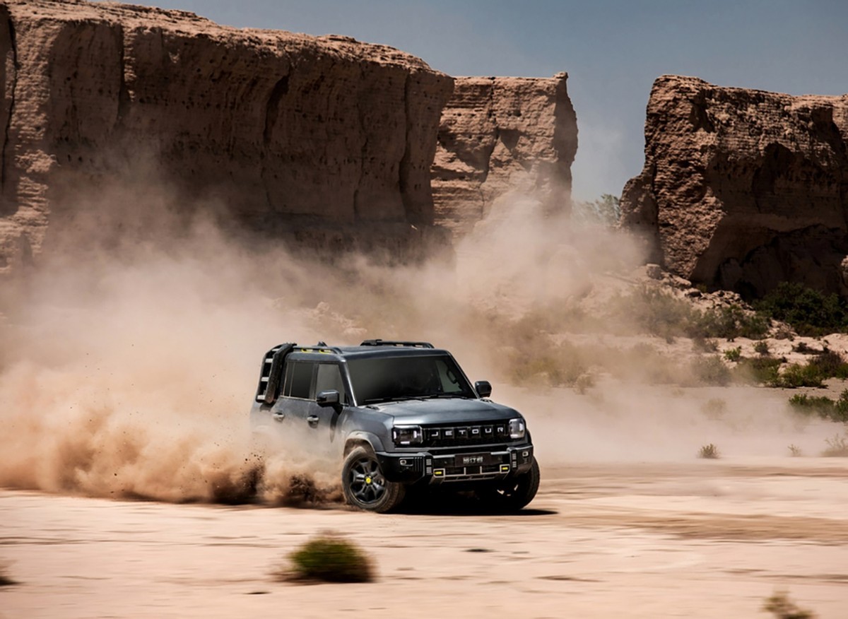 对标哈弗大狗?捷途旅行者13.99万起 定位轻越野SUV