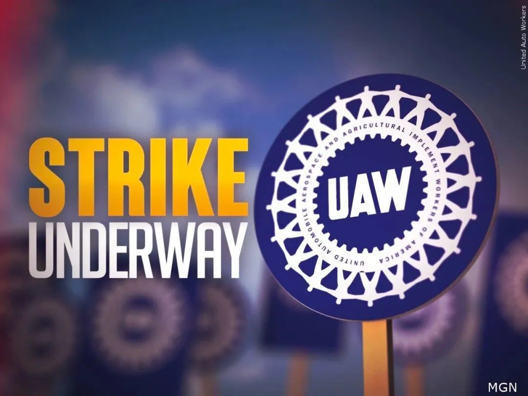 美国汽车工会大战三大车企：给15万人每周发500美元大罢工，还要求涨薪40%！_凤凰网