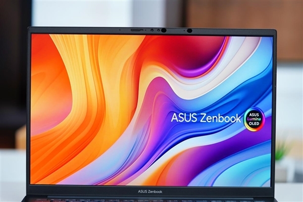 首台酷睿Ultra笔记本!华硕灵耀14 2024 AI超轻薄本图赏