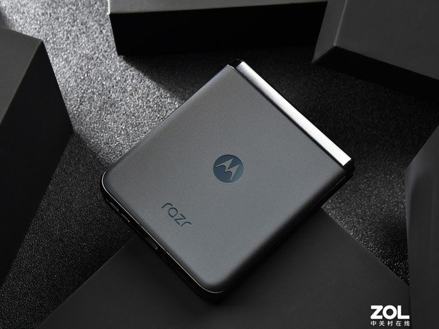 moto razr 40 Ultra全面评测 一款“不想让你打开”的折叠屏手机