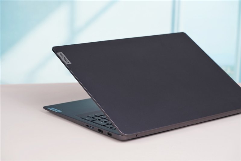 谁说集显不能玩游戏?联想小新Pro 16 2022锐龙版评测:续航超15小时