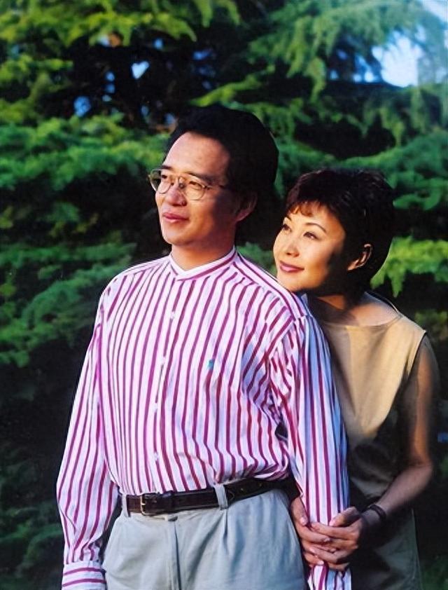 台前是同事，台后是夫妻？这5对央视主持人，隐藏的太深了