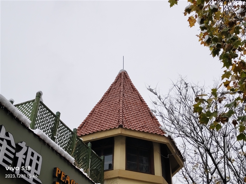 8mm机身下的续航王者!vivo S18评测:5000mAh超薄蓝海电池 轻松用一天半