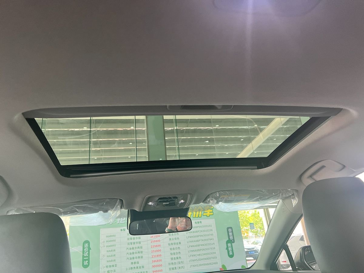 当燃油车霸主准备好好造一台电动车——丰田bZ3到店实拍