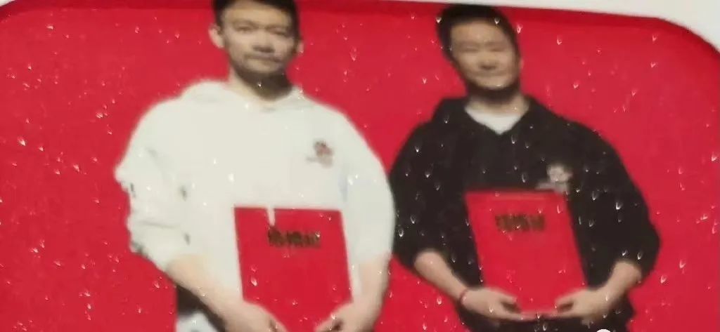 嗑他俩的有福了，嫂子都盖章允许了…