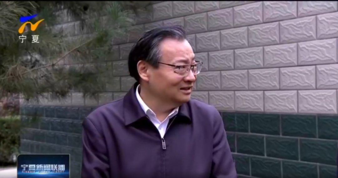 梁言顺到贺兰县启泰鸿达砼业公司拌合站，督导检查货车超载、粉尘污染整改整治情况。
