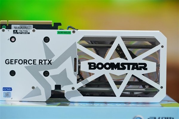 纯白千层镜!影驰RTX 4060 Ti 8GB星曜OC图赏