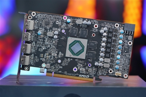 只要1799元起!AMD RX 6650 XT显卡停产 一个月后消失