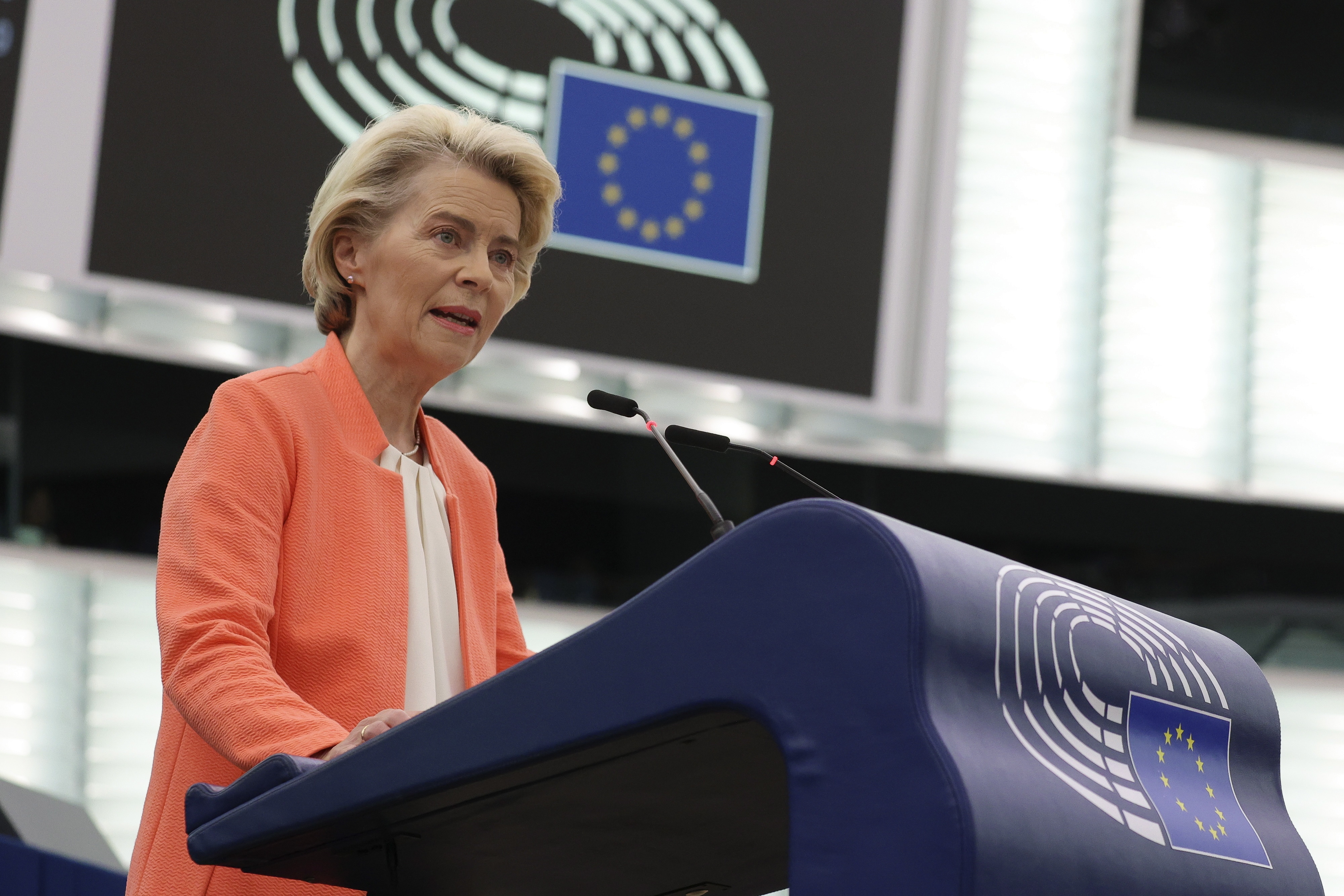 9月13日，法国斯特拉斯堡，冯德莱恩在欧洲议会上发表任期内最后一次“盟情咨文”/澎湃影像