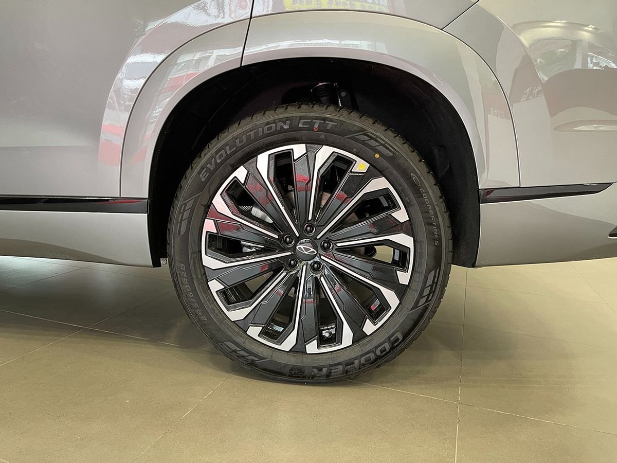 侧面像飞行家,全系2.0T,15.29万元起,奇瑞新旗舰瑞虎9认识一下