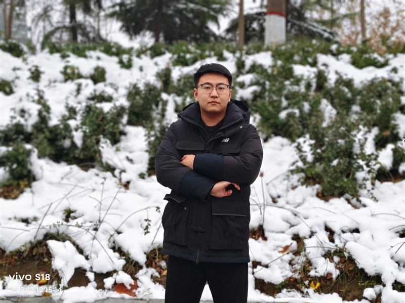 8mm机身下的续航王者!vivo S18评测:5000mAh超薄蓝海电池 轻松用一天半