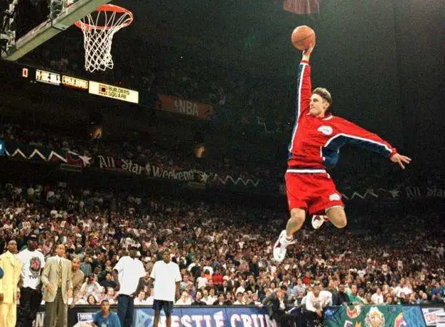 白人也能飞！盘点NBA扣篮大赛上的白人们…_凤凰网