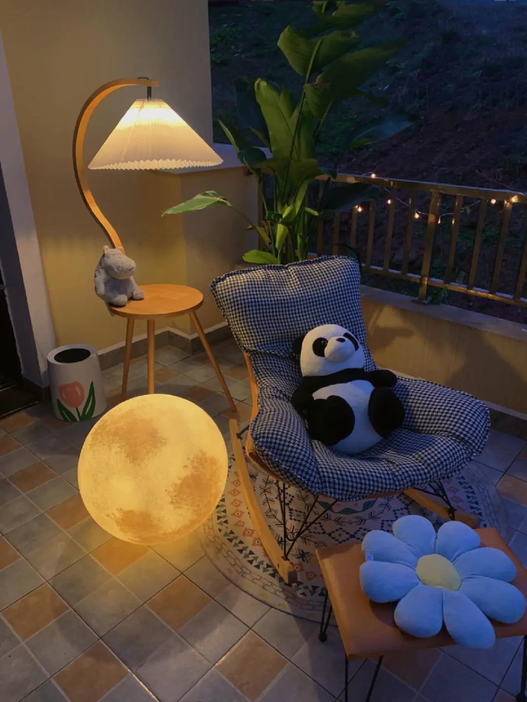 小爽夜晚可以在阳台吹风看星星 受访者供图