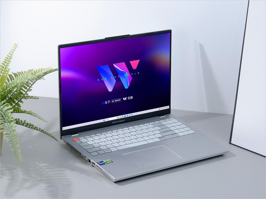 华硕无畏pro162023旗舰版评测搭载i913980hx全能轻薄实力派