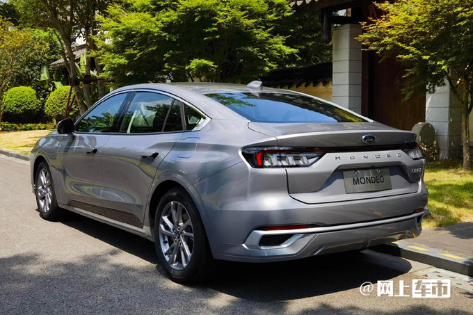 福特新蒙迪欧1.5t售14.98-18.78万 升级8at