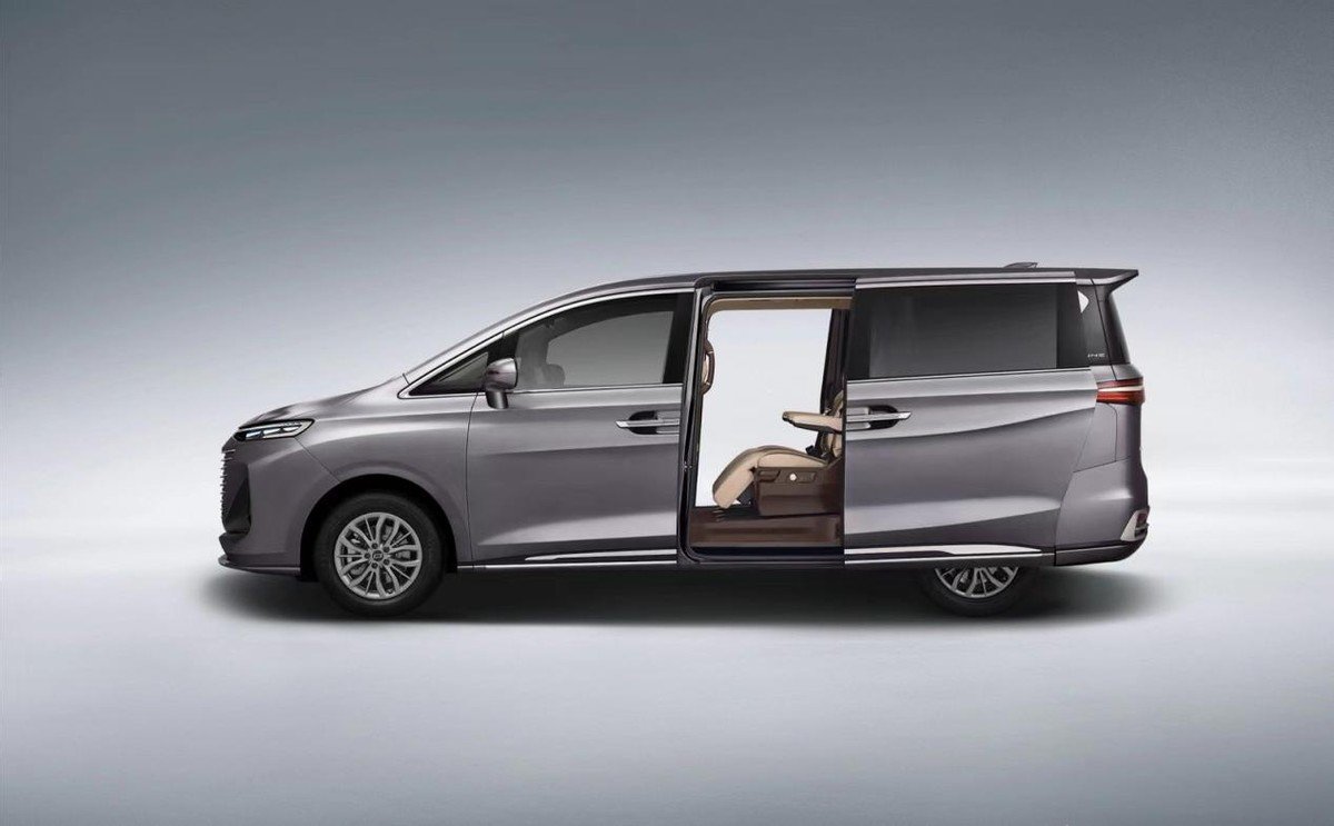 尺寸优于广汽传祺M8,奔腾M9将于3月18日开启预售