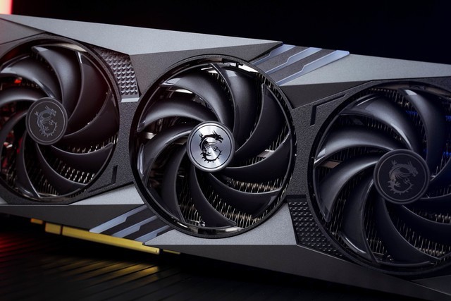 微星RTX 4060 Ti魔龙评测 极致 冷·静