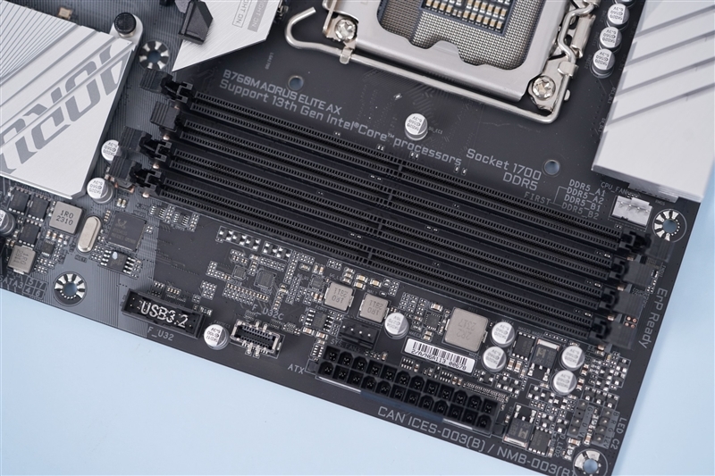 技嘉小雕B760M AORUS ELITE AX主板评测:温控优秀 DDR5-8000轻松达成!